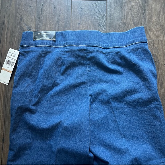 Alfred Dinner Allure Capri Jeans Size 12 NWT - Picture 6 of 10